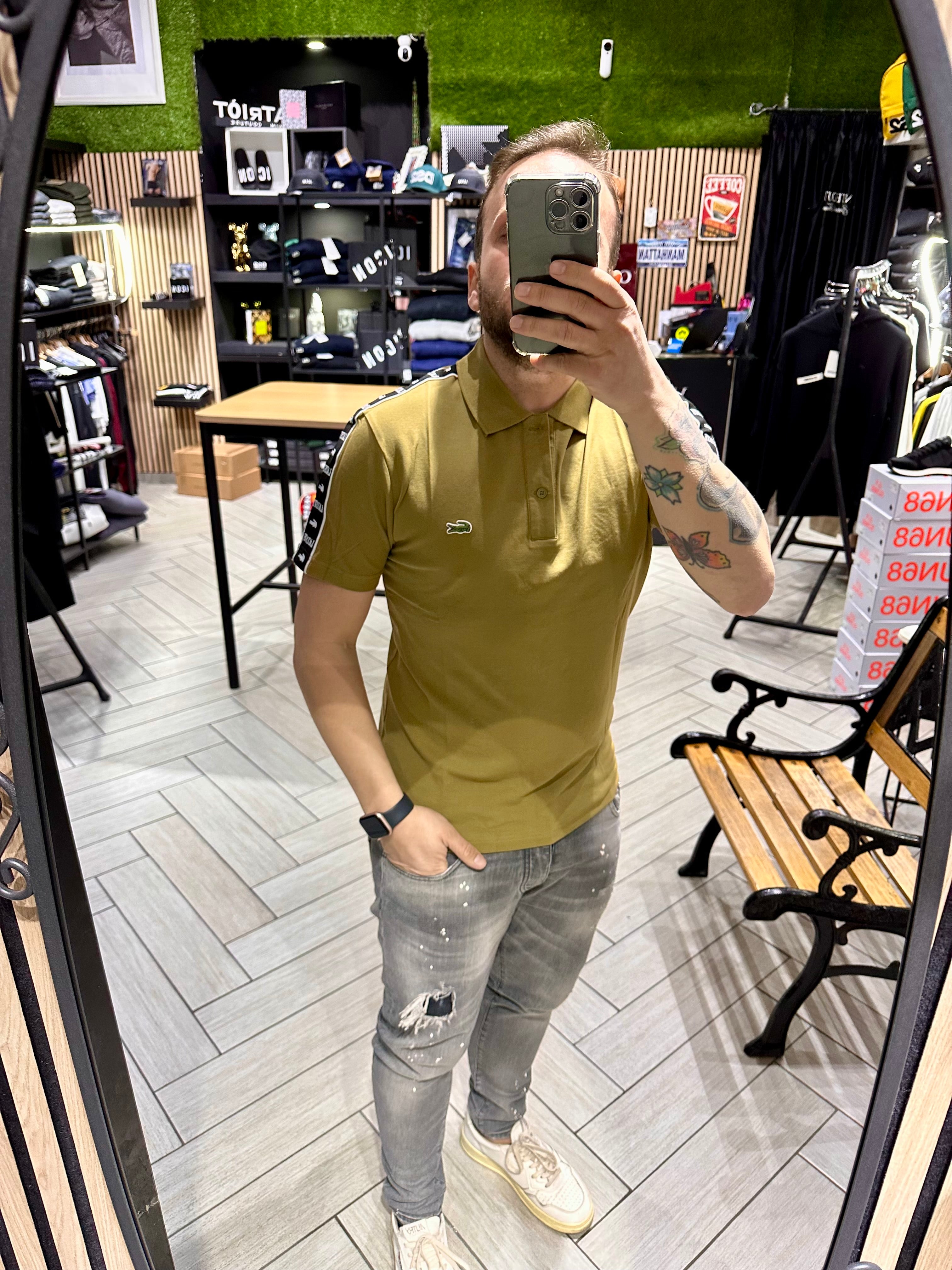 Polo Lacoste con fasce