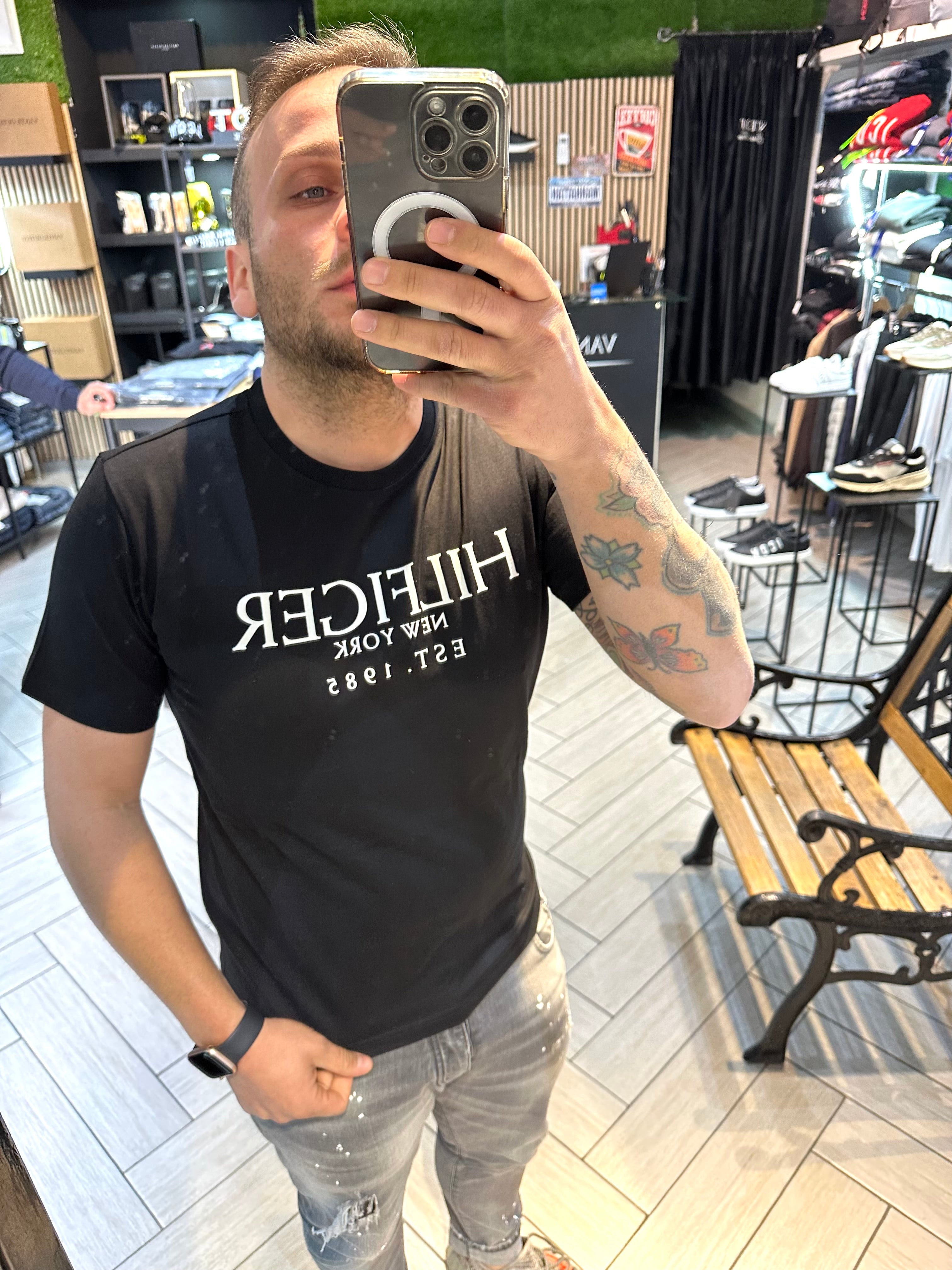 T-Shirt Tommy Hilfiger nera