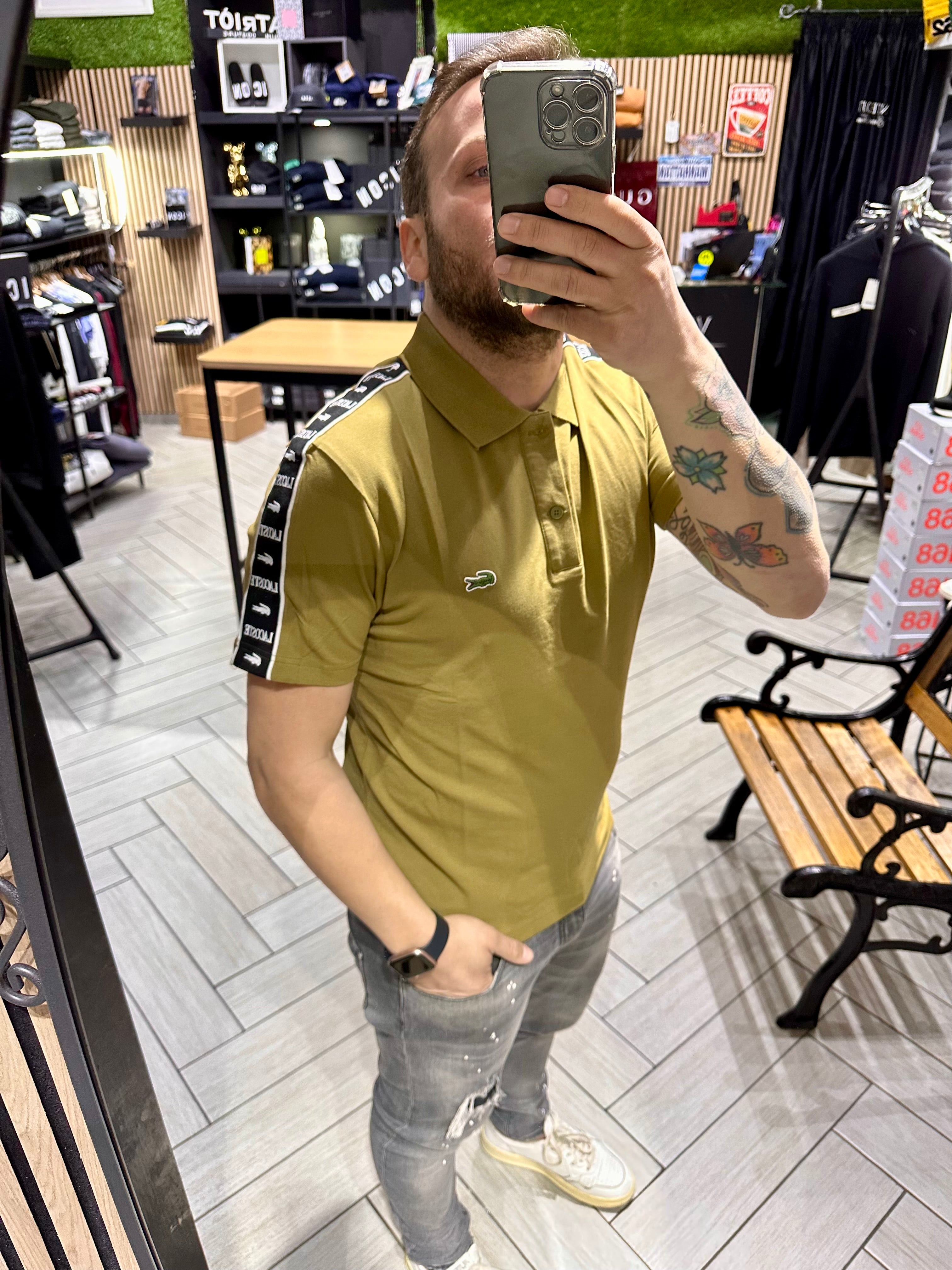 Polo Lacoste con fasce