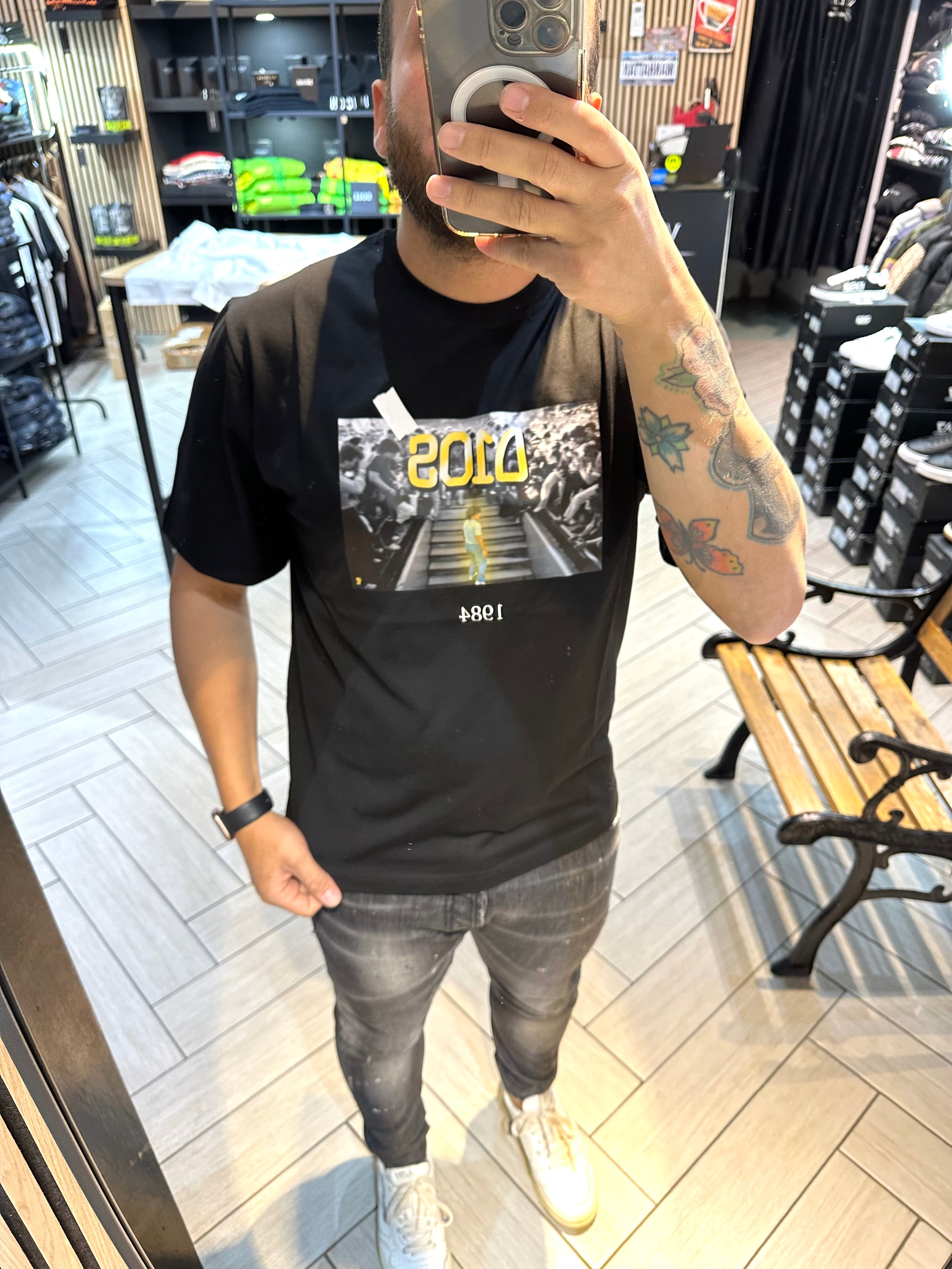 T-shirt Trowback