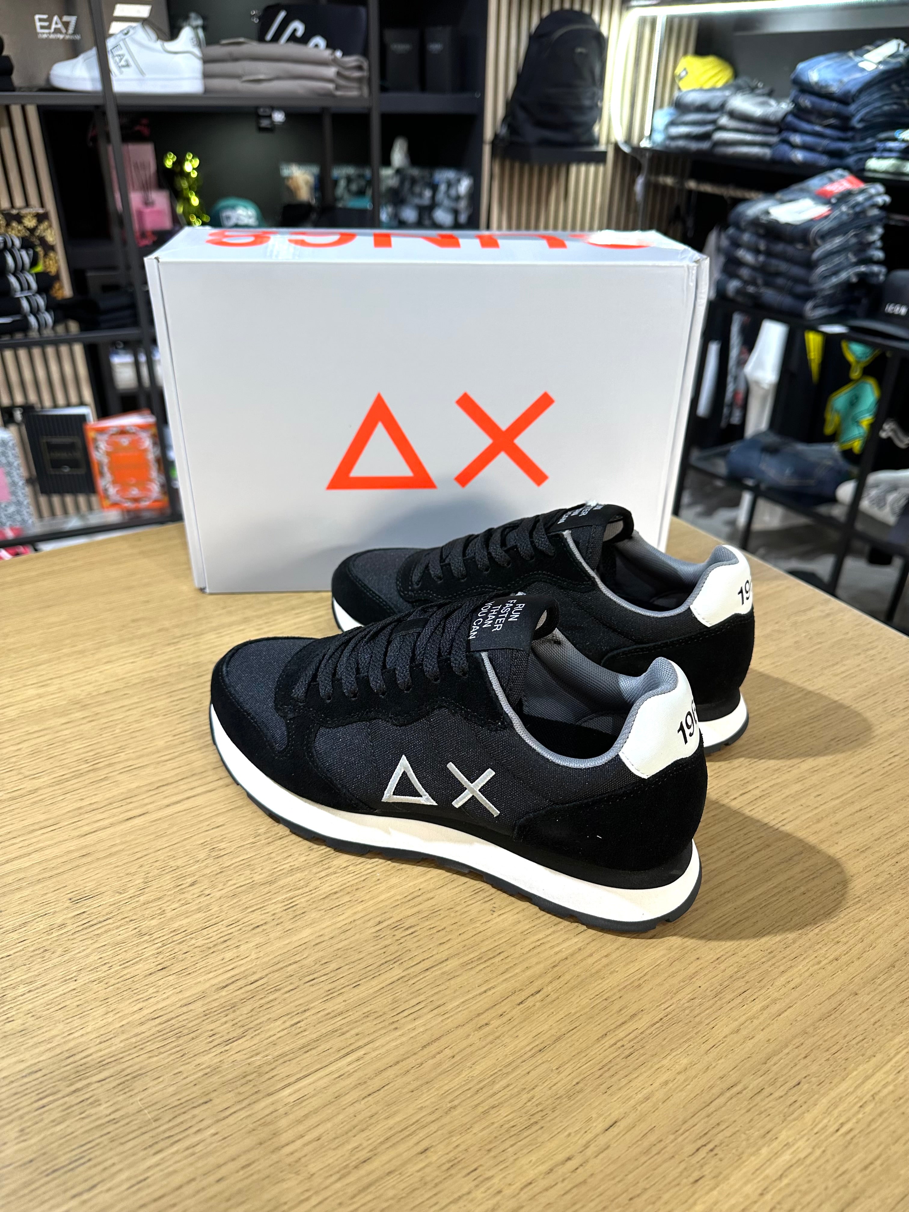 Sneakers SUN68 nera