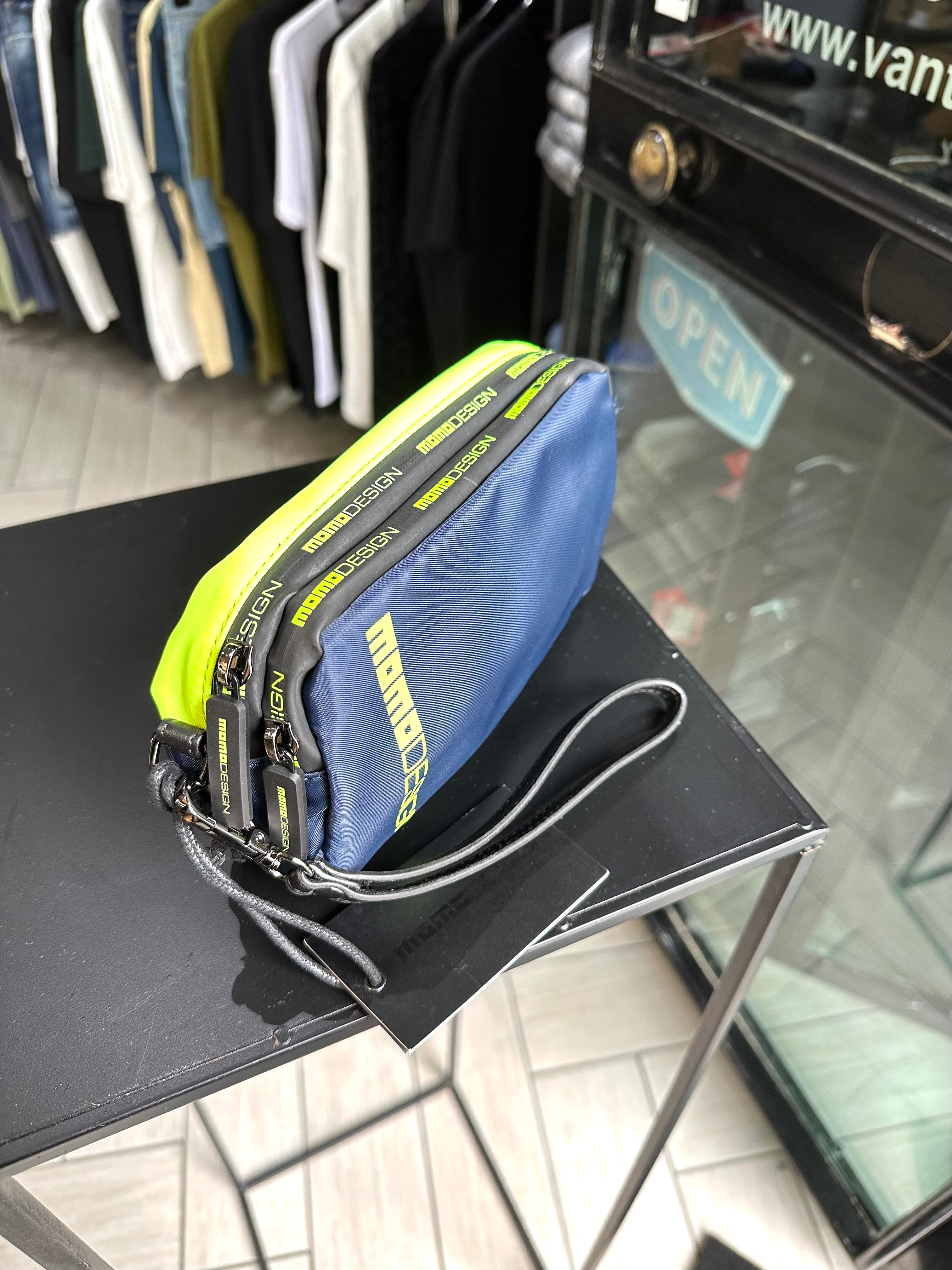 Pochette Momo Design