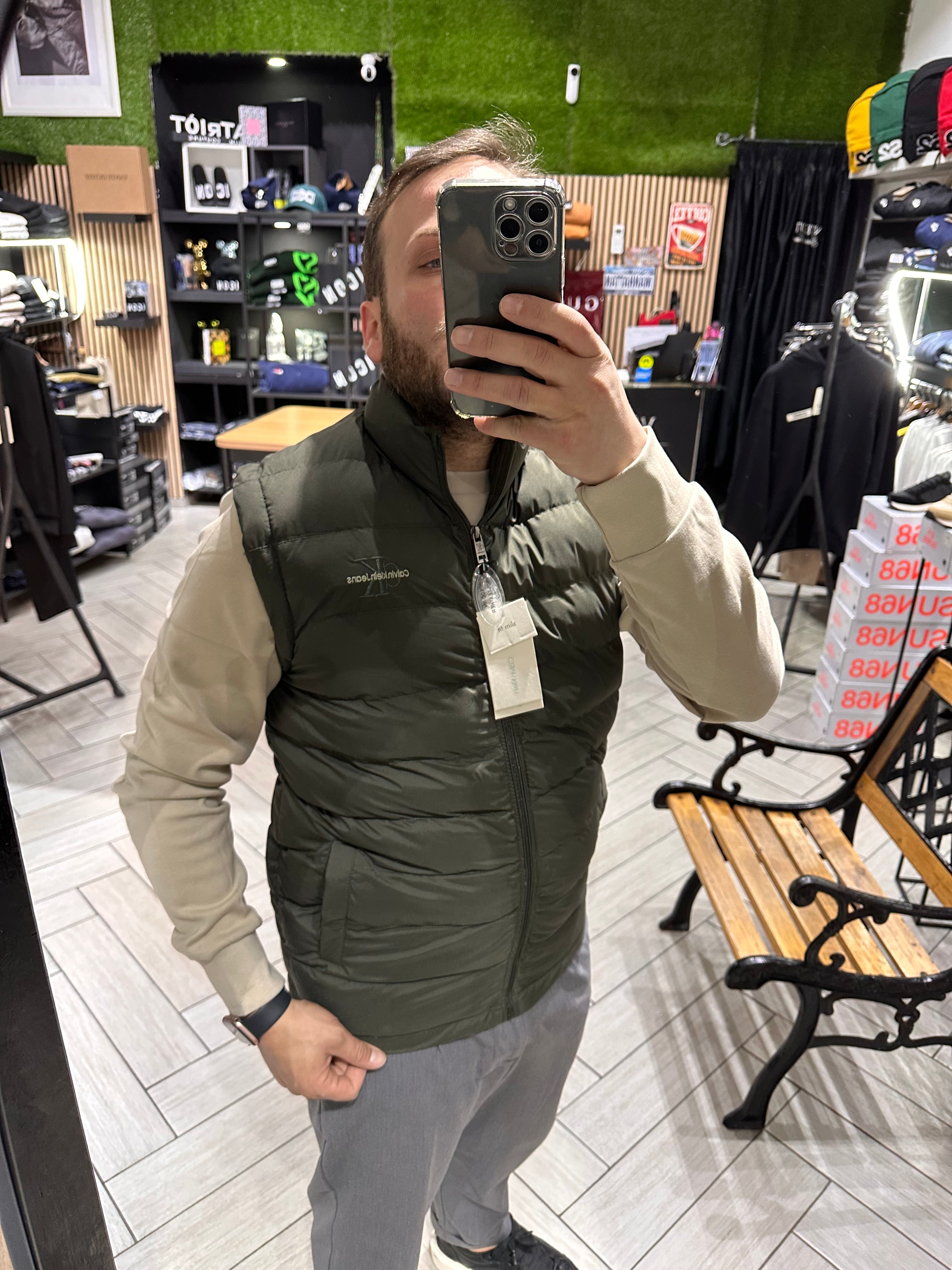 Smanicato Calvin Klein