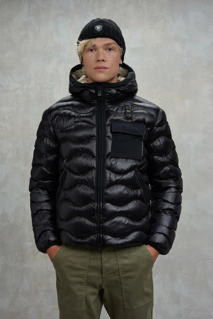 Blauer Nero onda