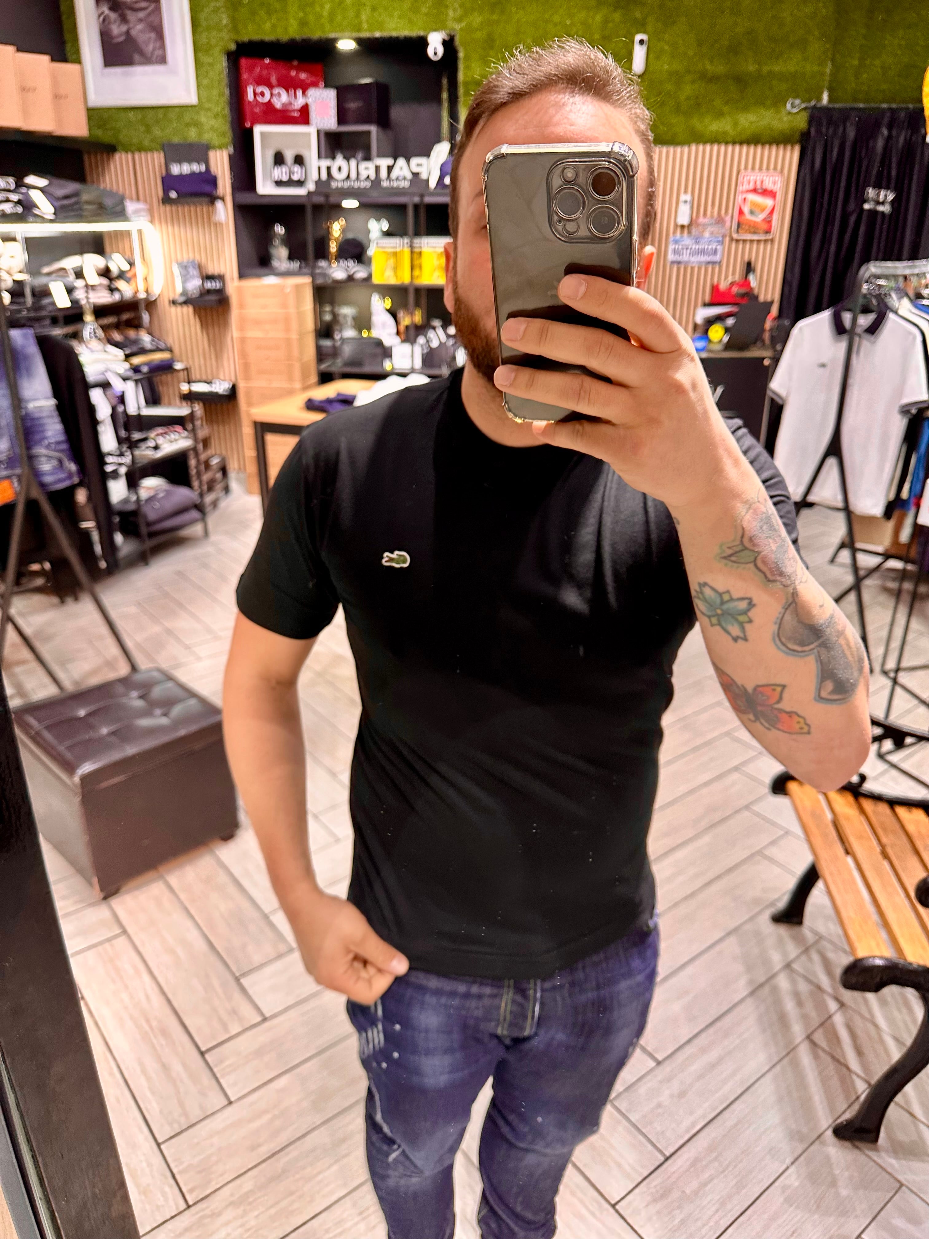 T-shirt Lacoste Basic nera