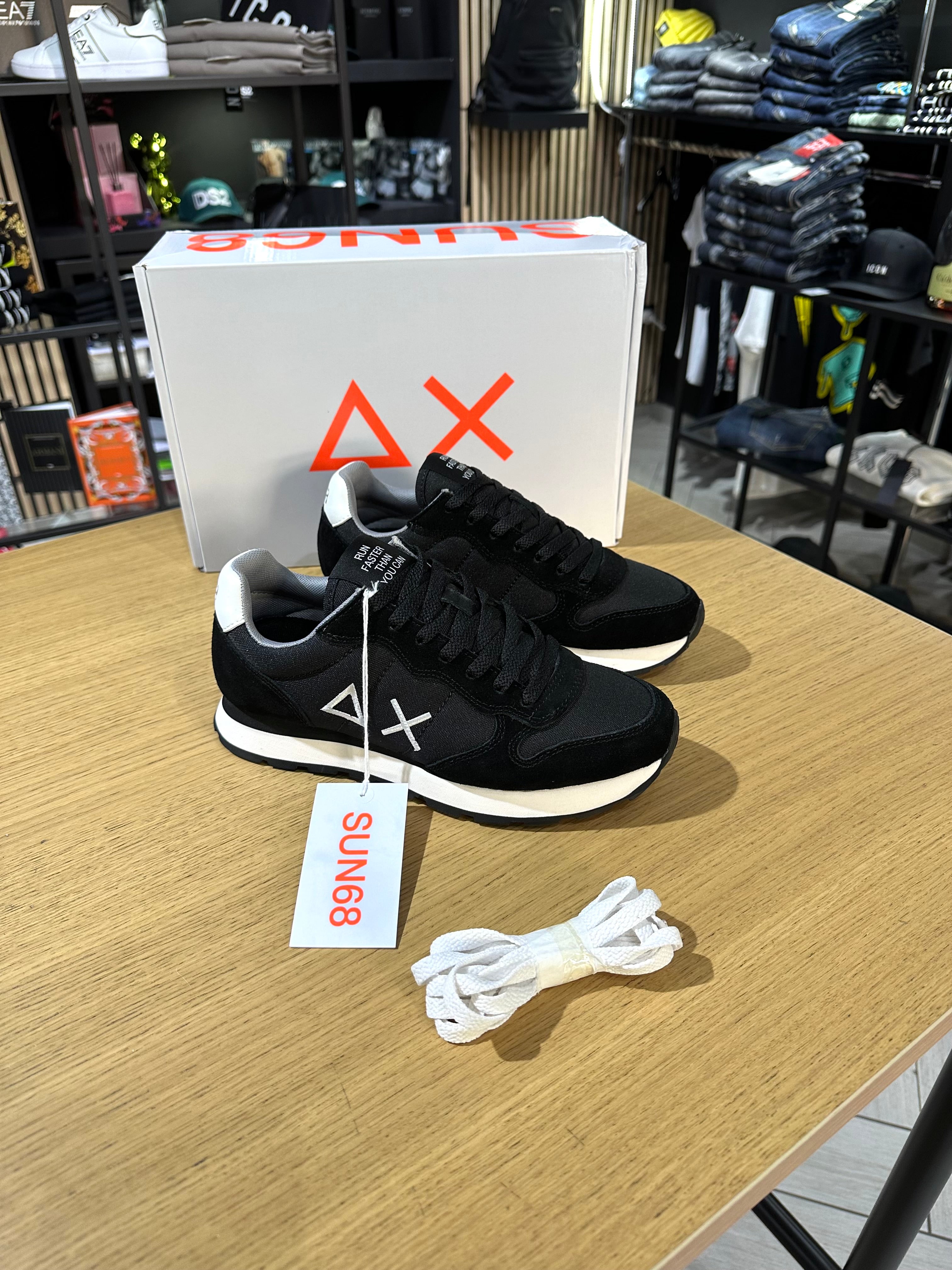 Sneakers SUN68 nera