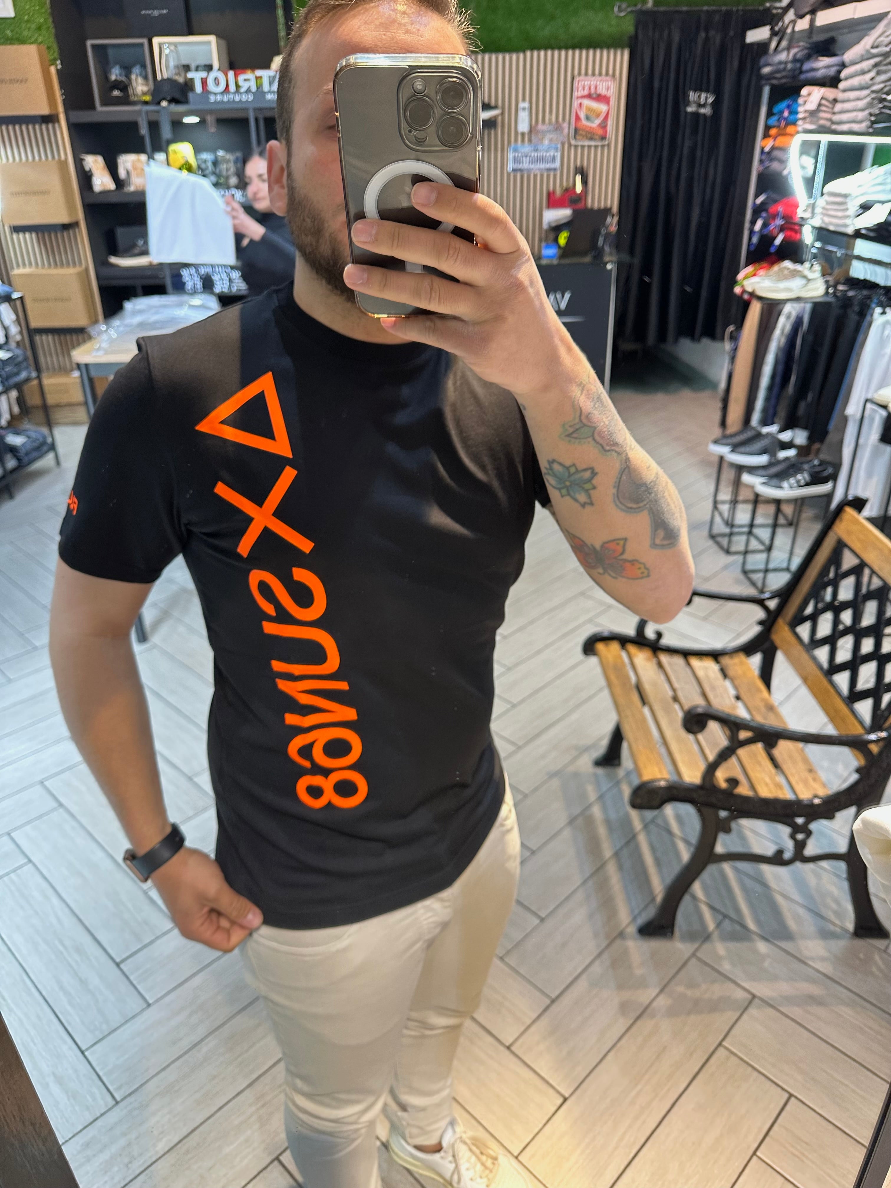 T-Shirt SUN68